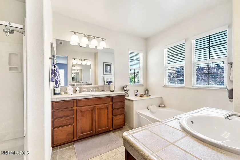 7082 Sacred, Sparks, Nevada 89436, 4 Bedrooms Bedrooms, ,3 BathroomsBathrooms,Residential,Residential,Sacred,0,260007511