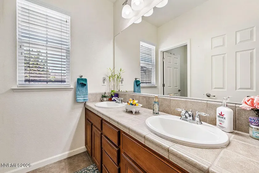 7082 Sacred, Sparks, Nevada 89436, 4 Bedrooms Bedrooms, ,3 BathroomsBathrooms,Residential,Residential,Sacred,0,260007511