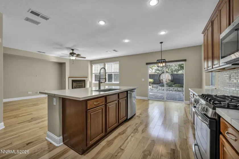 520 Needles, Reno, Nevada 89521, 4 Bedrooms Bedrooms, ,3 BathroomsBathrooms,Residential,Residential,Needles,0,260007514