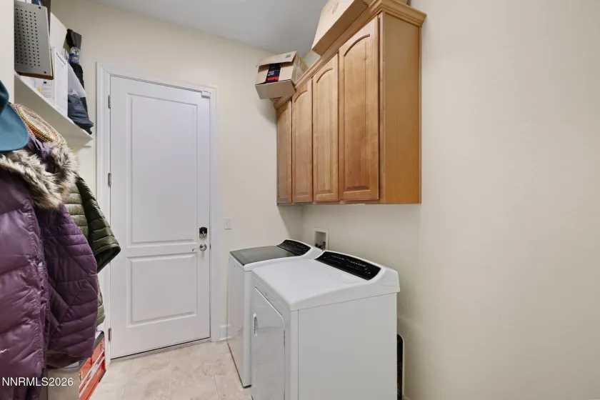9080 Cabin Creek, Reno, Nevada 89523, 3 Bedrooms Bedrooms, ,2 BathroomsBathrooms,Residential,Residential,Cabin Creek,0,260007517
