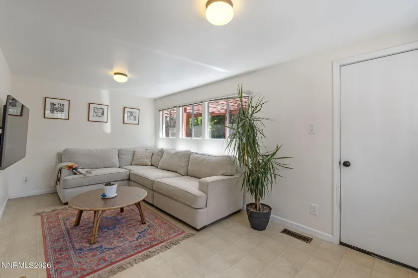 930 Nixon, Reno, Nevada 89509, 3 Bedrooms Bedrooms, ,2 BathroomsBathrooms,Residential,Residential,Nixon,0,260007524