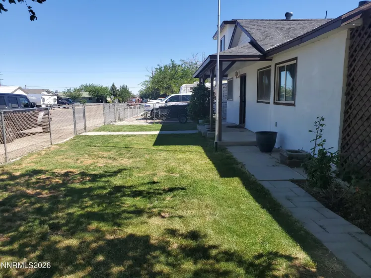 950 H, Hawthorne, Nevada 89415, 3 Bedrooms Bedrooms, ,2 BathroomsBathrooms,Residential,Residential,H,0,260007529