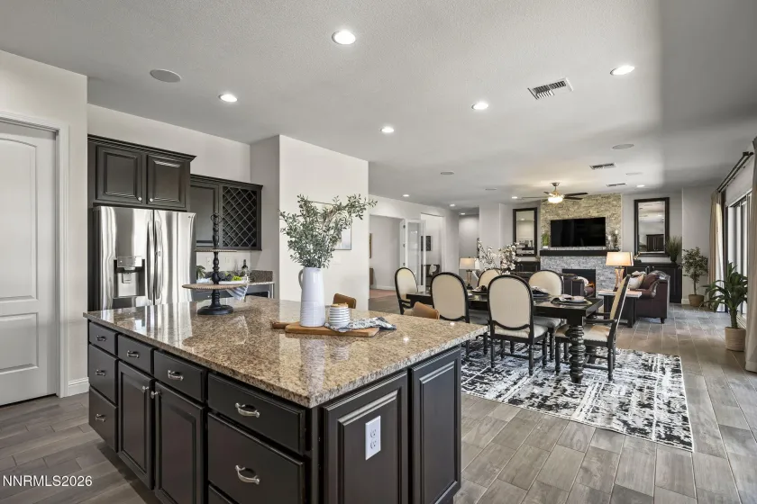 9845 Firefoot, Reno, Nevada 89521, 4 Bedrooms Bedrooms, ,3 BathroomsBathrooms,Residential,Residential,Firefoot,0,260007552