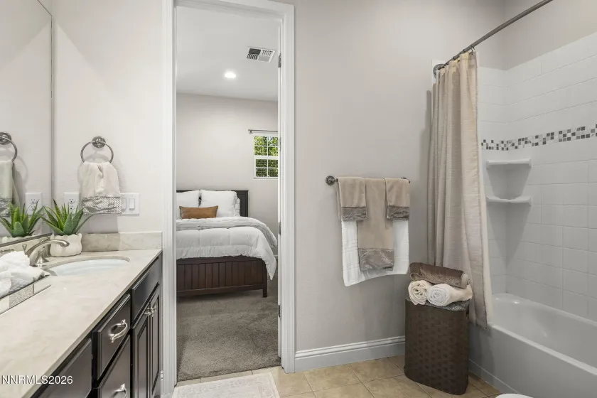 9845 Firefoot, Reno, Nevada 89521, 4 Bedrooms Bedrooms, ,3 BathroomsBathrooms,Residential,Residential,Firefoot,0,260007552