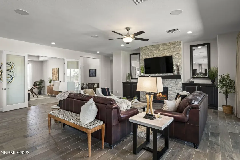 9845 Firefoot, Reno, Nevada 89521, 4 Bedrooms Bedrooms, ,3 BathroomsBathrooms,Residential,Residential,Firefoot,0,260007552