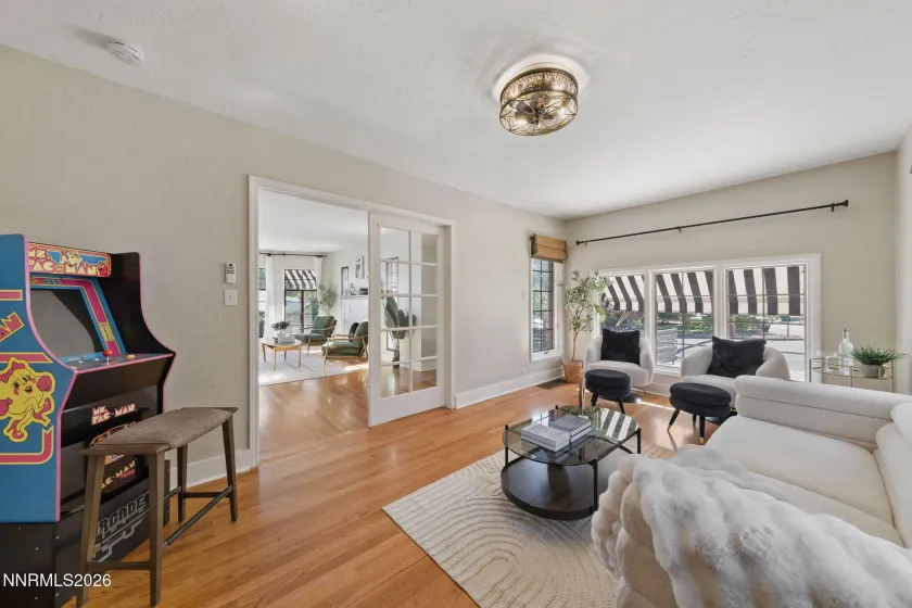 1114 The Strand, Reno, Nevada 89503, 4 Bedrooms Bedrooms, ,2 BathroomsBathrooms,Residential,Residential,The Strand,0,260007556