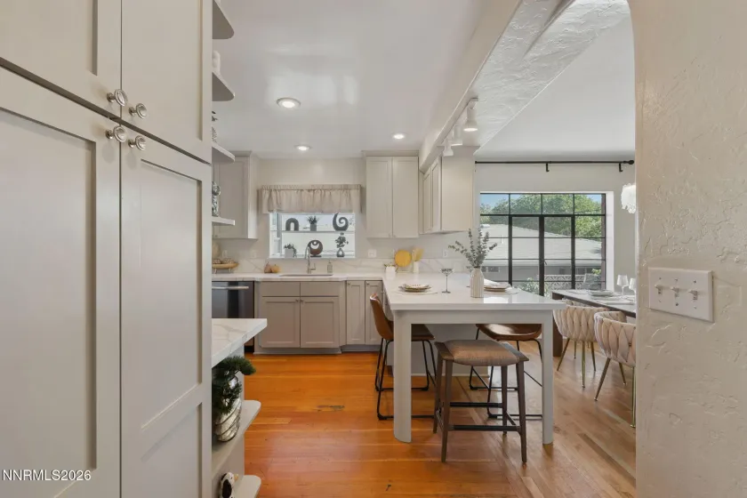 1114 The Strand, Reno, Nevada 89503, 4 Bedrooms Bedrooms, ,2 BathroomsBathrooms,Residential,Residential,The Strand,0,260007556