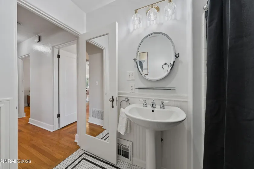 1114 The Strand, Reno, Nevada 89503, 4 Bedrooms Bedrooms, ,2 BathroomsBathrooms,Residential,Residential,The Strand,0,260007556