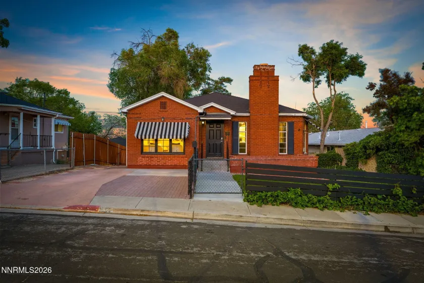 1114 The Strand, Reno, Nevada 89503, 4 Bedrooms Bedrooms, ,2 BathroomsBathrooms,Residential,Residential,The Strand,0,260007556