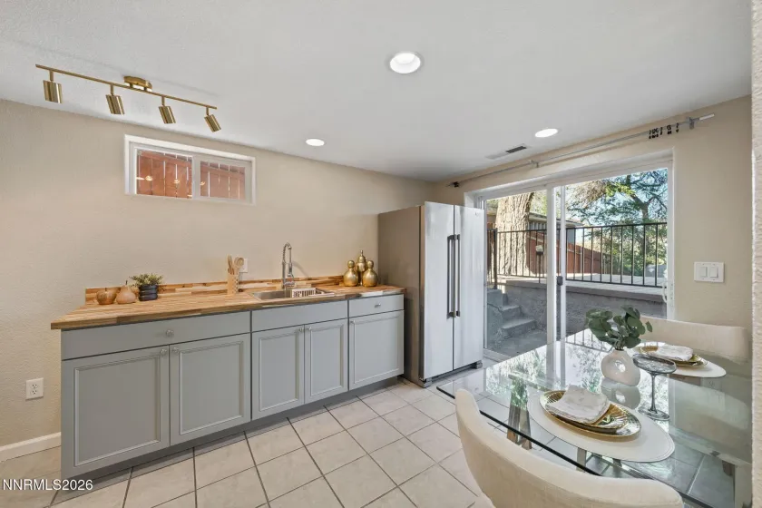1114 The Strand, Reno, Nevada 89503, 4 Bedrooms Bedrooms, ,2 BathroomsBathrooms,Residential,Residential,The Strand,0,260007556