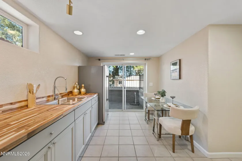 1114 The Strand, Reno, Nevada 89503, 4 Bedrooms Bedrooms, ,2 BathroomsBathrooms,Residential,Residential,The Strand,0,260007556