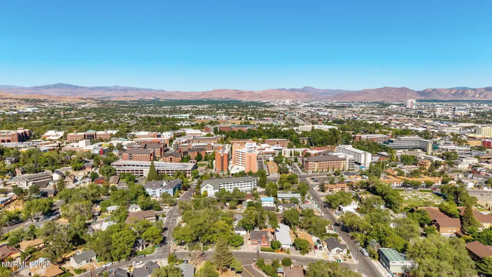 1114 The Strand, Reno, Nevada 89503, 4 Bedrooms Bedrooms, ,2 BathroomsBathrooms,Residential,Residential,The Strand,0,260007556