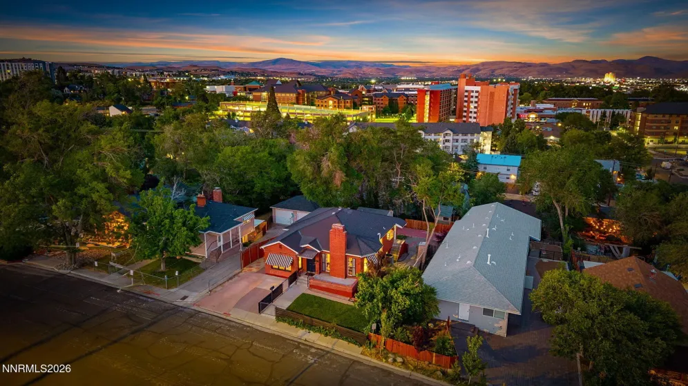 1114 The Strand, Reno, Nevada 89503, 4 Bedrooms Bedrooms, ,2 BathroomsBathrooms,Residential,Residential,The Strand,0,260007556