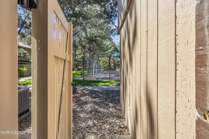 5037 Reggie, Reno, Nevada 89502, 2 Bedrooms Bedrooms, ,2 BathroomsBathrooms,Residential,Residential,Reggie,0,260007536
