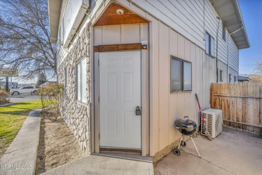 2 Newcombe, Yerington, Nevada 89447, ,Commercial Sale,Residential,Newcombe,0,250055958