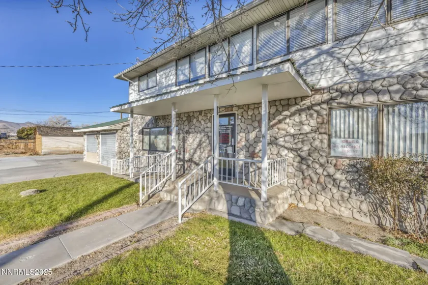 2 Newcombe, Yerington, Nevada 89447, ,Commercial Sale,Residential,Newcombe,0,250055958