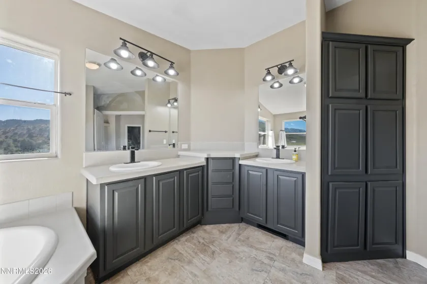 16105 Frontier, Reno, Nevada 89508, 4 Bedrooms Bedrooms, ,3 BathroomsBathrooms,Residential,Residential,Frontier,0,260007541