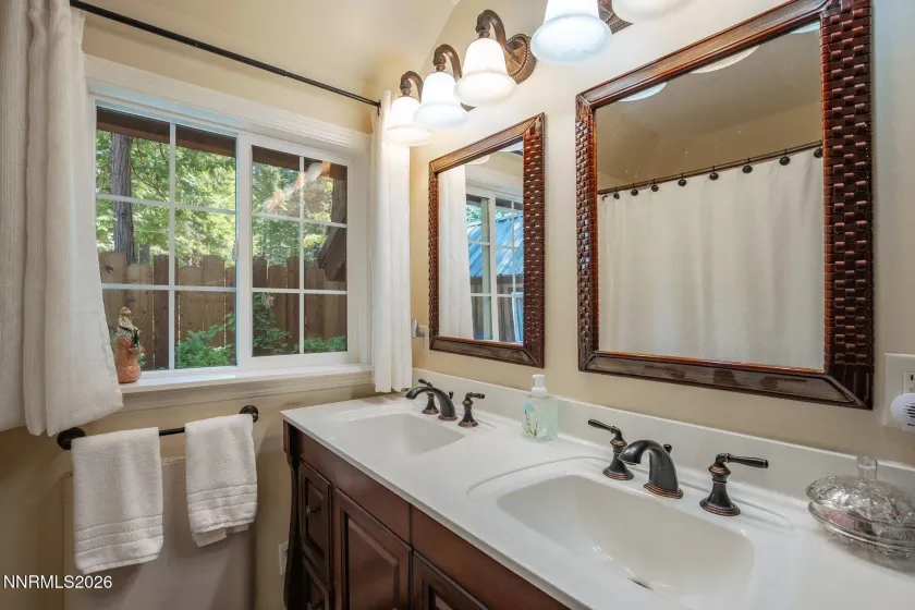 315 Placer, Tahoma, California 96142, 2 Bedrooms Bedrooms, ,1 BathroomBathrooms,Residential,Residential,Placer,0,260007546