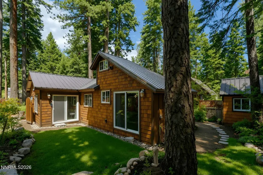 315 Placer, Tahoma, California 96142, 2 Bedrooms Bedrooms, ,1 BathroomBathrooms,Residential,Residential,Placer,0,260007546