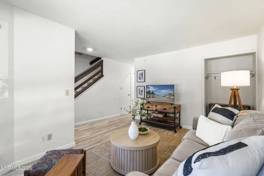 136 Juanita, Incline Village, Nevada 89451, 4 Bedrooms Bedrooms, ,2 BathroomsBathrooms,Residential,Residential,Juanita,0,260007564