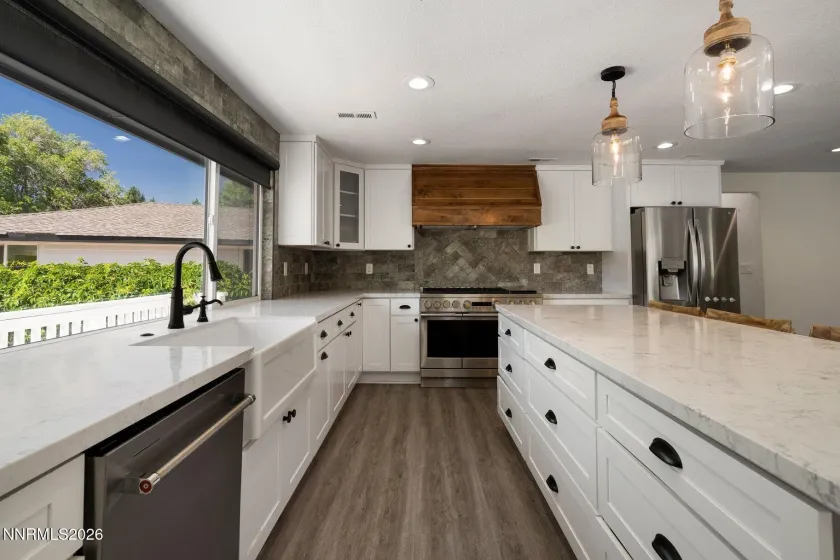 3855 Fairview, Reno, Nevada 89511, 4 Bedrooms Bedrooms, ,4 BathroomsBathrooms,Residential,Residential,Fairview,0,260007571