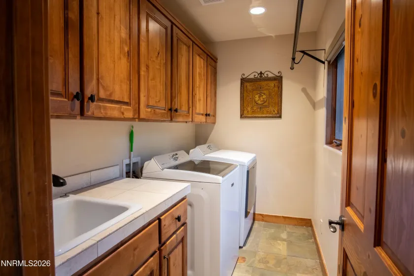968 Granite, Incline Village, Nevada 89451, 3 Bedrooms Bedrooms, ,4 BathroomsBathrooms,Residential,Residential,Granite,0,260007574