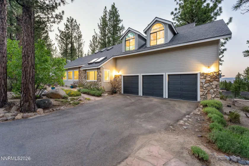 525 Piney Creek, Reno, Nevada 89511, 4 Bedrooms Bedrooms, ,3 BathroomsBathrooms,Residential,Residential,Piney Creek,0,260007576