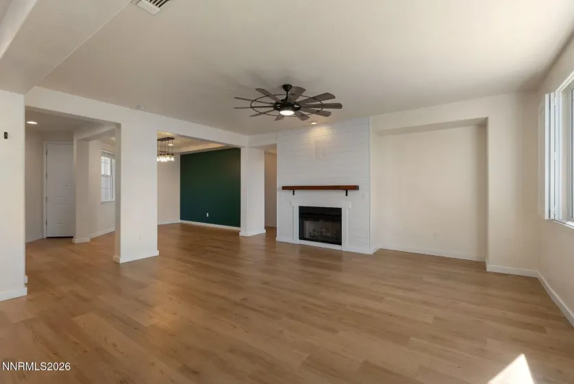 2439 Spring Flower, Reno, Nevada 89521, 4 Bedrooms Bedrooms, ,2 BathroomsBathrooms,Residential,Residential,Spring Flower,0,260007581