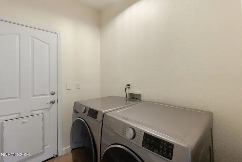 2439 Spring Flower, Reno, Nevada 89521, 4 Bedrooms Bedrooms, ,2 BathroomsBathrooms,Residential,Residential,Spring Flower,0,260007581