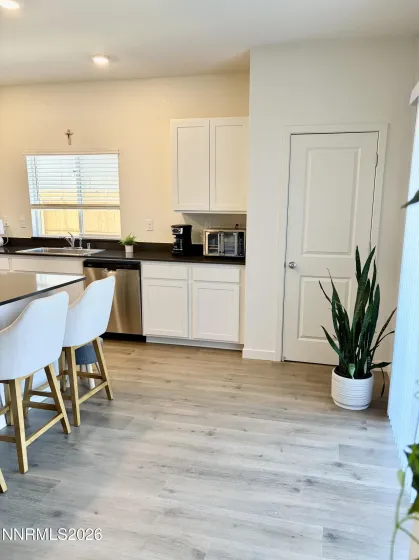 7485 Capstone, Reno, Nevada 89506, 4 Bedrooms Bedrooms, ,3 BathroomsBathrooms,Residential,Residential,Capstone,0,260007637