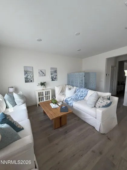 7485 Capstone, Reno, Nevada 89506, 4 Bedrooms Bedrooms, ,3 BathroomsBathrooms,Residential,Residential,Capstone,0,260007637