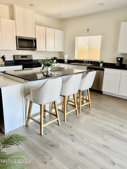 7485 Capstone, Reno, Nevada 89506, 4 Bedrooms Bedrooms, ,3 BathroomsBathrooms,Residential,Residential,Capstone,0,260007637