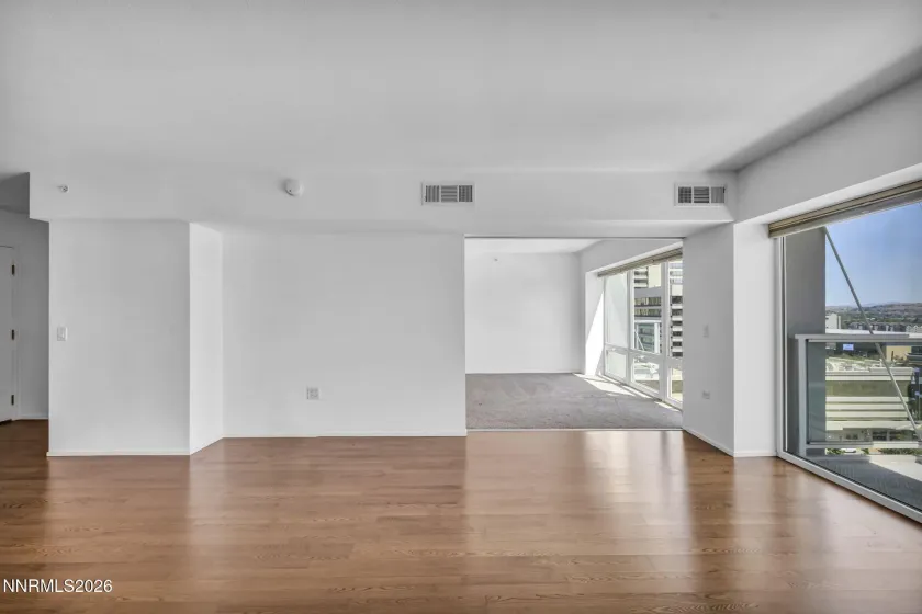 255 Sierra, Reno, Nevada 89501, 1 Bedroom Bedrooms, ,1 BathroomBathrooms,Residential,Residential,Sierra,0,260006056