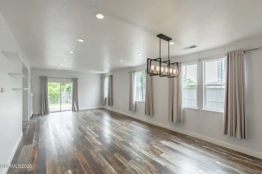 420 Ruffian, Reno, Nevada 89521, 3 Bedrooms Bedrooms, ,2 BathroomsBathrooms,Residential,Residential,Ruffian,0,260007649