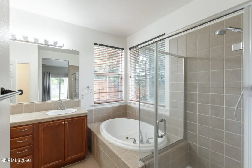 420 Ruffian, Reno, Nevada 89521, 3 Bedrooms Bedrooms, ,2 BathroomsBathrooms,Residential,Residential,Ruffian,0,260007649