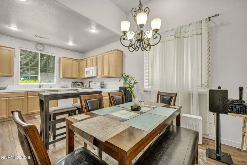 2952 Granville, Sparks, Nevada 89436, 3 Bedrooms Bedrooms, ,2 BathroomsBathrooms,Residential,Residential,Granville,0,260007650