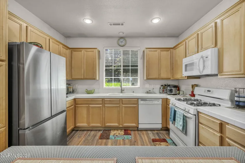 2952 Granville, Sparks, Nevada 89436, 3 Bedrooms Bedrooms, ,2 BathroomsBathrooms,Residential,Residential,Granville,0,260007650