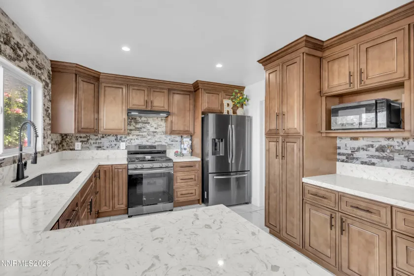 9574 Canyon Meadows, Reno, Nevada 89506, 4 Bedrooms Bedrooms, ,3 BathroomsBathrooms,Residential,Residential,Canyon Meadows,0,260007653