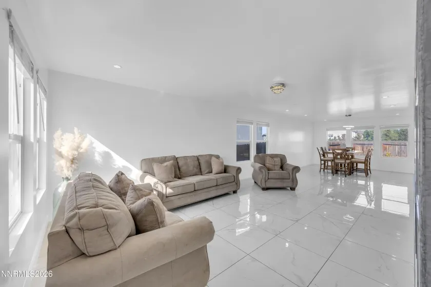 9574 Canyon Meadows, Reno, Nevada 89506, 4 Bedrooms Bedrooms, ,3 BathroomsBathrooms,Residential,Residential,Canyon Meadows,0,260007653
