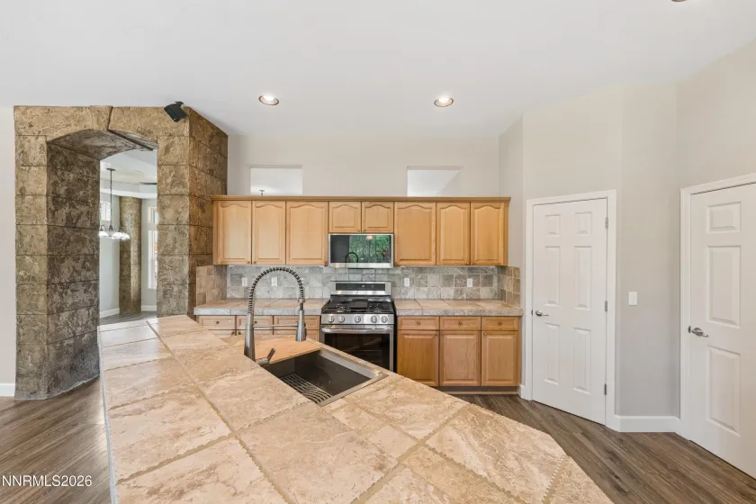7483 Europa, Sparks, Nevada 89436, 4 Bedrooms Bedrooms, ,2 BathroomsBathrooms,Residential,Residential,Europa,0,260000621