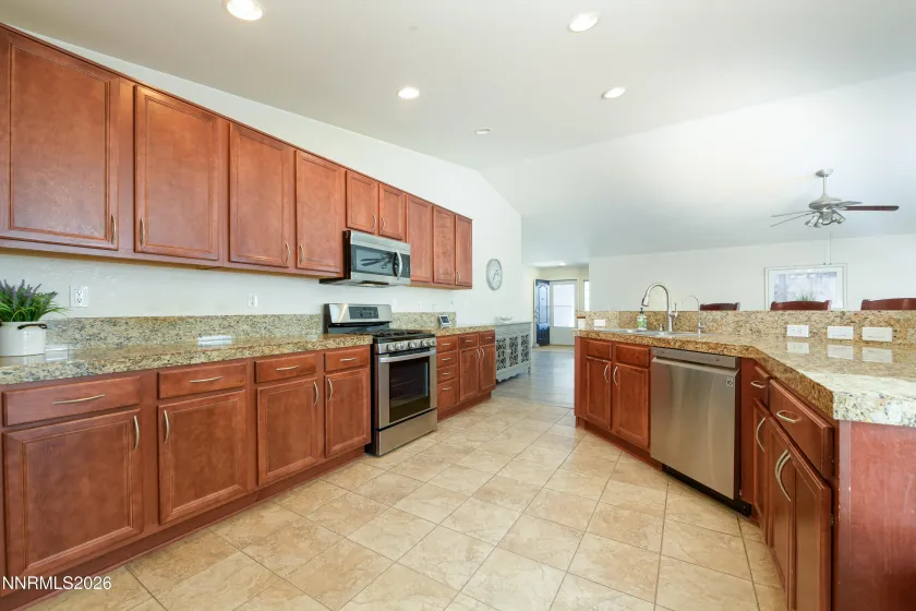 832 Laca, Dayton, Nevada 89403, 4 Bedrooms Bedrooms, ,3 BathroomsBathrooms,Residential,Residential,Laca,0,260007666