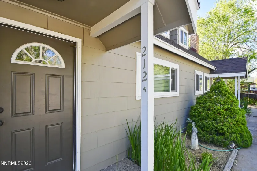 212 Long, Carson City, Nevada 89706, 6 Bedrooms Bedrooms, ,3 BathroomsBathrooms,Residential Income,Residential,Long,0,260007682