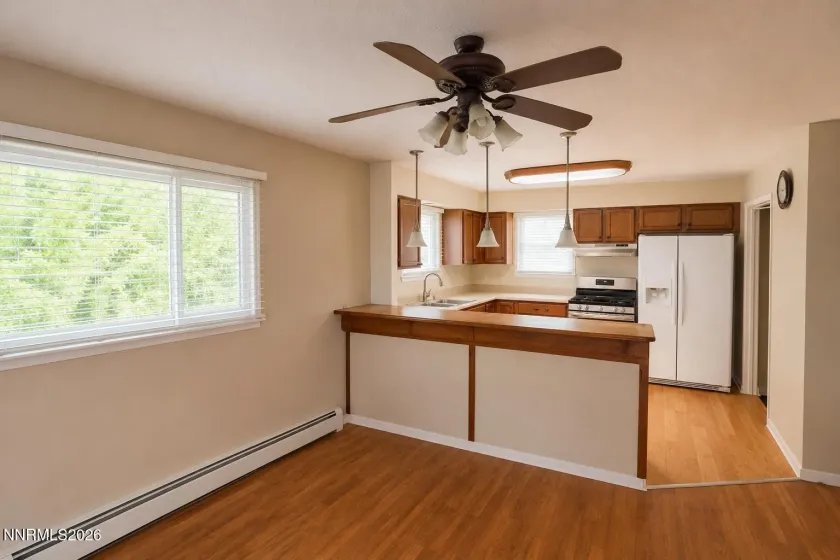 212 Long, Carson City, Nevada 89706, 6 Bedrooms Bedrooms, ,3 BathroomsBathrooms,Residential Income,Residential,Long,0,260007682