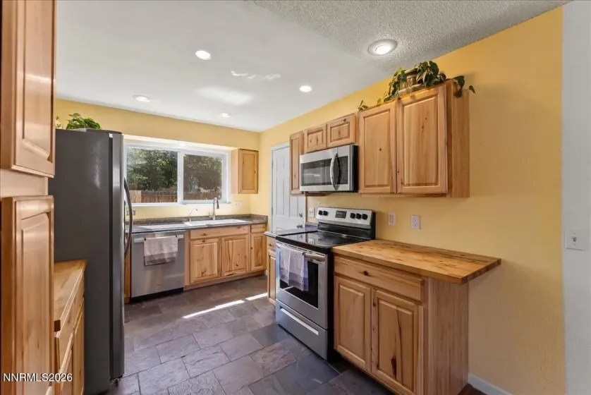 3164 Danville, Sparks, Nevada 89434, 3 Bedrooms Bedrooms, ,2 BathroomsBathrooms,Residential,Residential,Danville,0,260007698