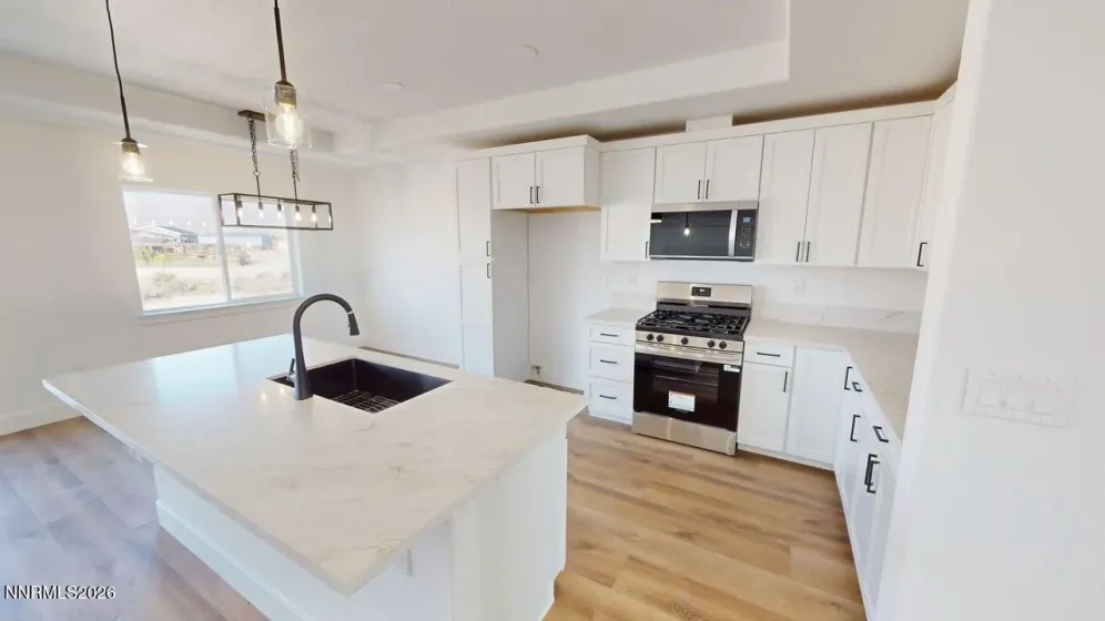 435 Emerald, Battle Mountain, Nevada 89820, 3 Bedrooms Bedrooms, ,2 BathroomsBathrooms,Residential,Residential,Emerald,0,260007740