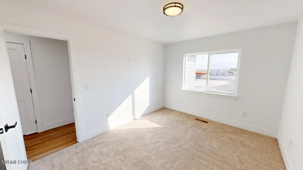 435 Emerald, Battle Mountain, Nevada 89820, 3 Bedrooms Bedrooms, ,2 BathroomsBathrooms,Residential,Residential,Emerald,0,260007740