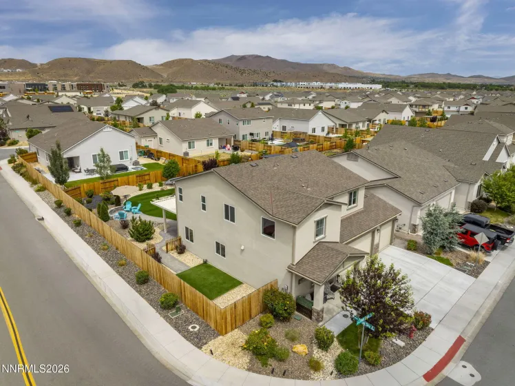 6419 Field Eagle, Sparks, Nevada 89436, 5 Bedrooms Bedrooms, ,3 BathroomsBathrooms,Residential,Residential,Field Eagle,0,260007745