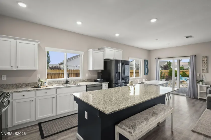 6419 Field Eagle, Sparks, Nevada 89436, 5 Bedrooms Bedrooms, ,3 BathroomsBathrooms,Residential,Residential,Field Eagle,0,260007745