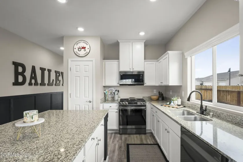 6419 Field Eagle, Sparks, Nevada 89436, 5 Bedrooms Bedrooms, ,3 BathroomsBathrooms,Residential,Residential,Field Eagle,0,260007745