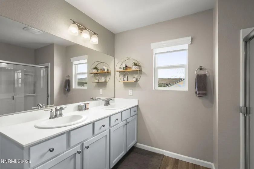 6419 Field Eagle, Sparks, Nevada 89436, 5 Bedrooms Bedrooms, ,3 BathroomsBathrooms,Residential,Residential,Field Eagle,0,260007745
